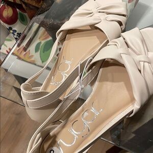 Sugar Women's Chic Cream Knotted Sandals